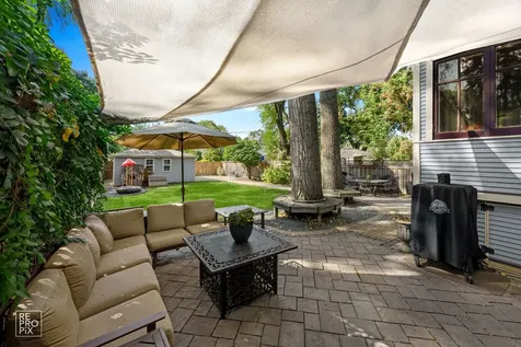 229 South Ridgeland Avenue Oak Park IL 60302