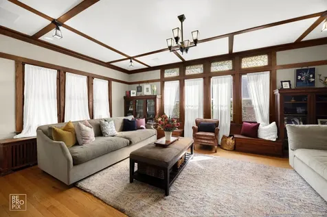 229 South Ridgeland Avenue Oak Park IL 60302