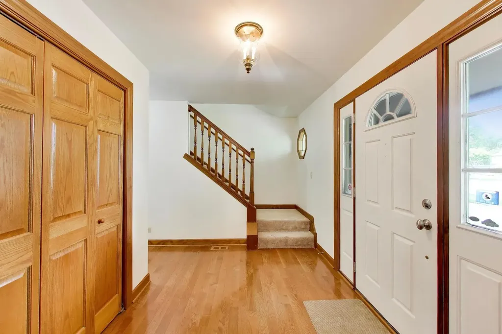 1528 Sequoia Road Naperville IL 60540
