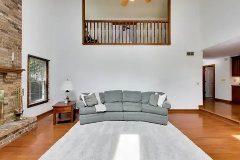 1528 Sequoia Road Naperville IL 60540