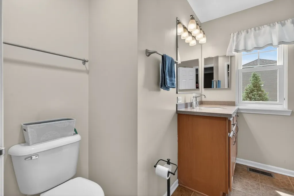 3350 Moraine Drive Aurora IL 60506