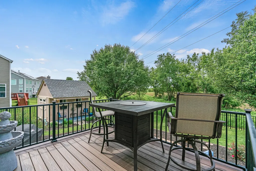 3350 Moraine Drive Aurora IL 60506