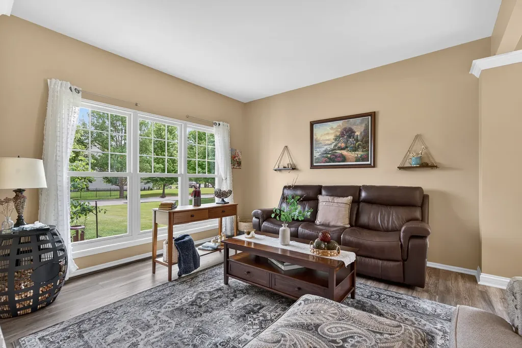 3350 Moraine Drive Aurora IL 60506