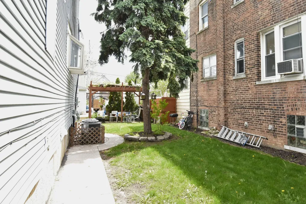 2437 North Central Avenue Chicago IL 60639