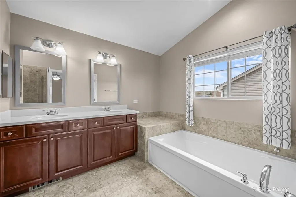 8992 Pearsall Drive Huntley IL 60142
