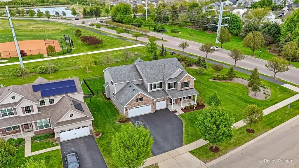 8992 Pearsall Drive Huntley IL 60142