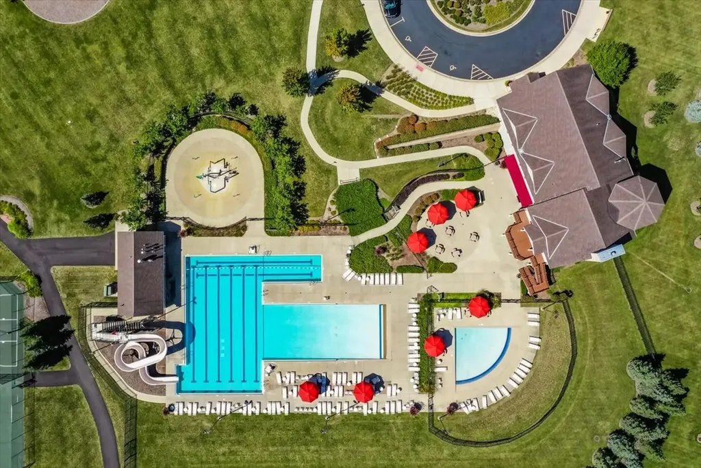 8992 Pearsall Drive Huntley IL 60142