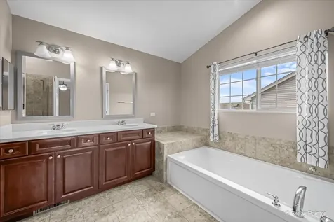 8992 Pearsall Drive Huntley IL 60142