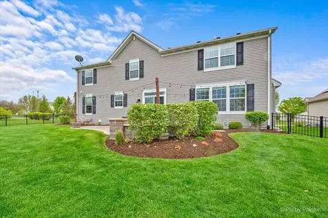 8992 Pearsall Drive Huntley IL 60142