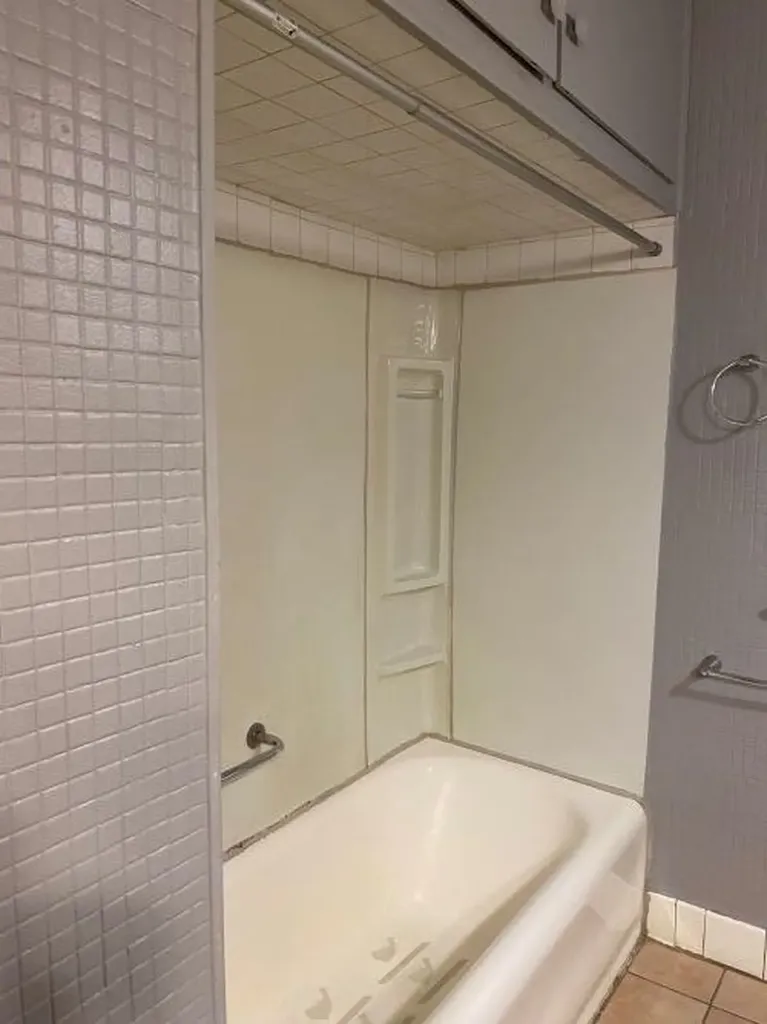 10214 South State Street Chicago IL 60628