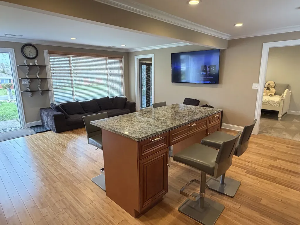 27 East 14th Place Lombard IL 60148