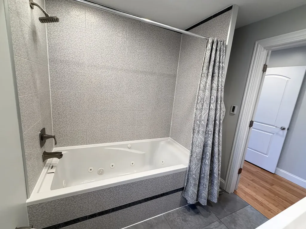 27 East 14th Place Lombard IL 60148