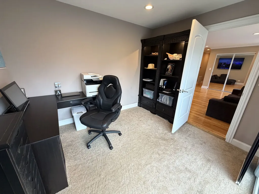 27 East 14th Place Lombard IL 60148