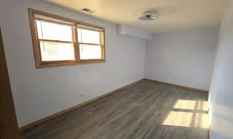 445 West 37th Street Chicago IL 60609