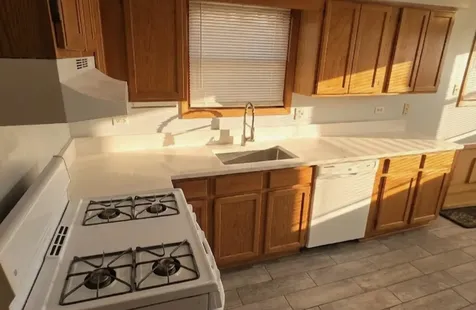 445 West 37th Street Chicago IL 60609
