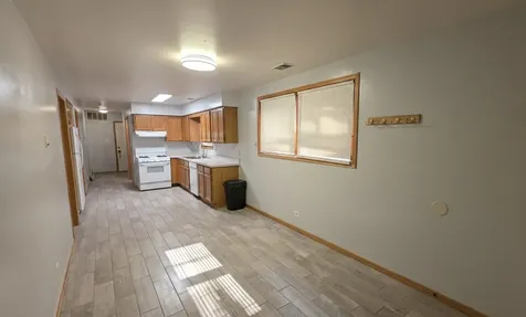 445 West 37th Street Chicago IL 60609