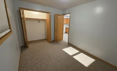445 West 37th Street Chicago IL 60609