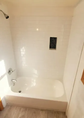 445 West 37th Street Chicago IL 60609