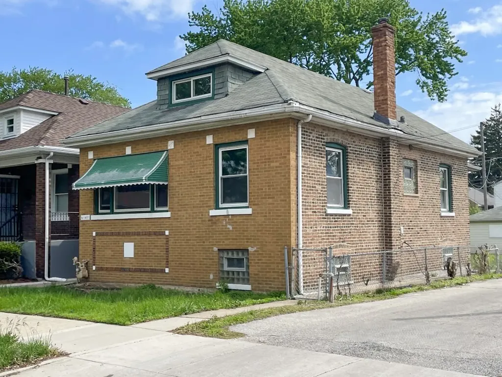 9141 South Colfax Avenue Chicago IL 60617