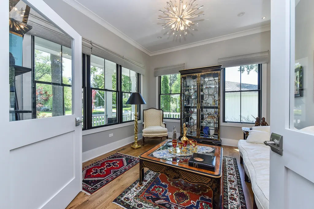 625 North Loomis Street Naperville IL 60563