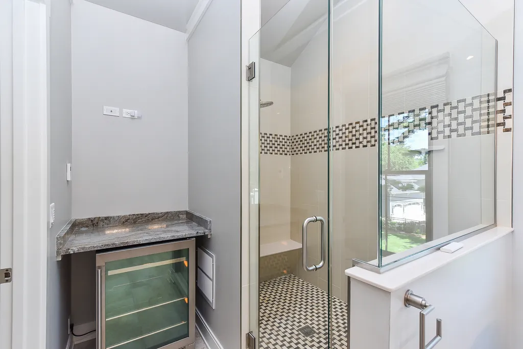 625 North Loomis Street Naperville IL 60563