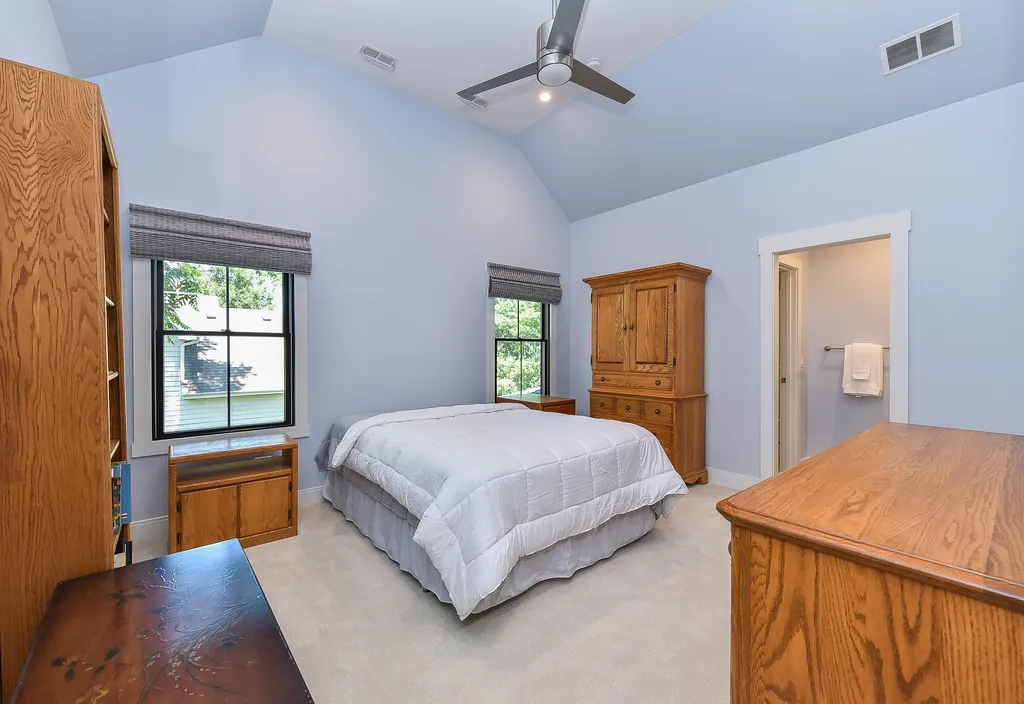 625 North Loomis Street Naperville IL 60563