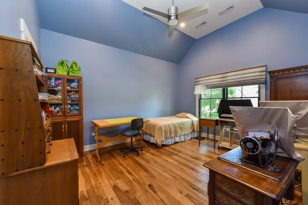 625 North Loomis Street Naperville IL 60563