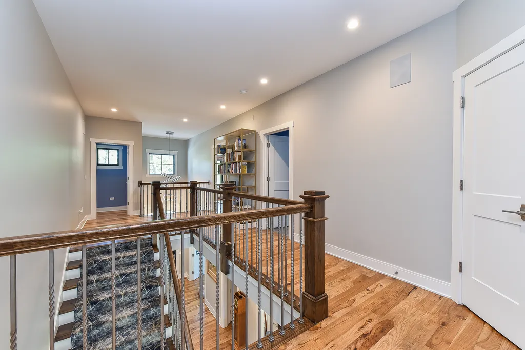 625 North Loomis Street Naperville IL 60563