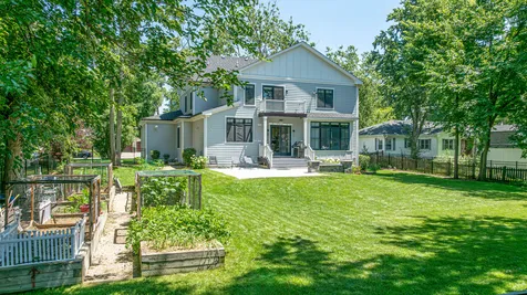 625 North Loomis Street Naperville IL 60563