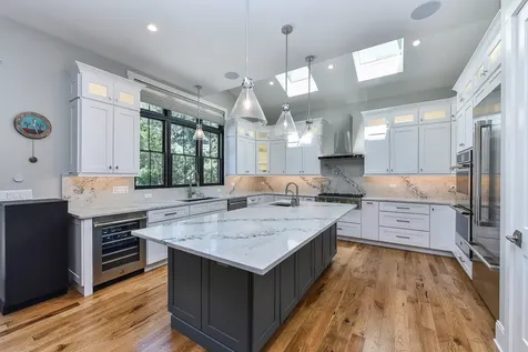 625 North Loomis Street Naperville IL 60563