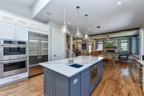 625 North Loomis Street Naperville IL 60563