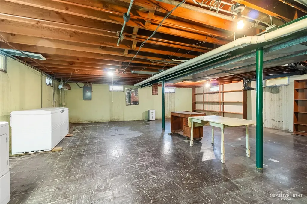 6S437 Hankes Road Aurora IL 60506