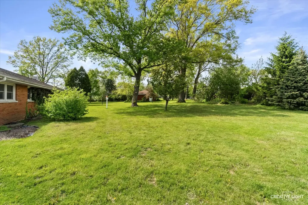 6S437 Hankes Road Aurora IL 60506
