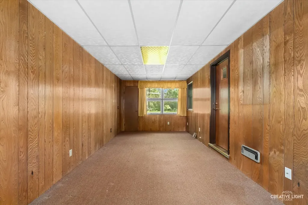 6S437 Hankes Road Aurora IL 60506