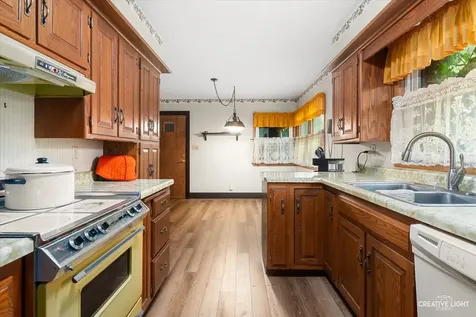 6S437 Hankes Road Aurora IL 60506