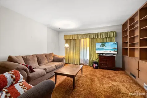 6S437 Hankes Road Aurora IL 60506