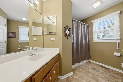 2714 Lake Shore Drive Joliet IL 60431