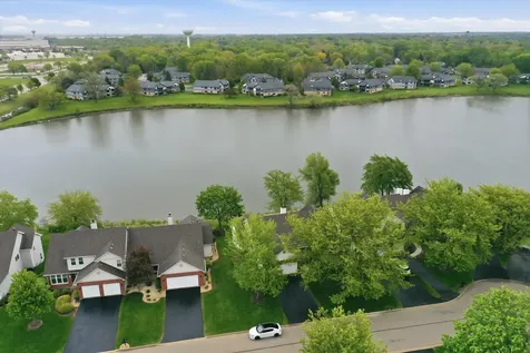 2714 Lake Shore Drive Joliet IL 60431