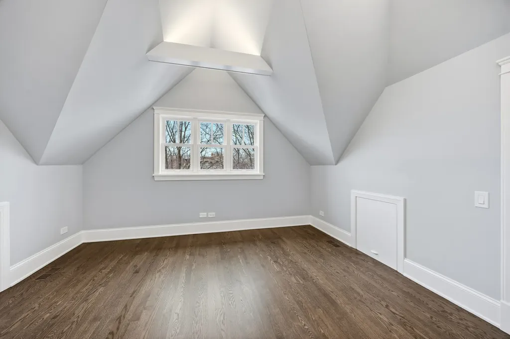 3902 North Hamilton Avenue Chicago IL 60618