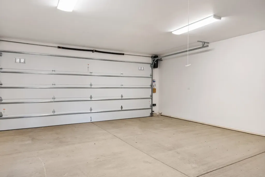 3902 North Hamilton Avenue Chicago IL 60618