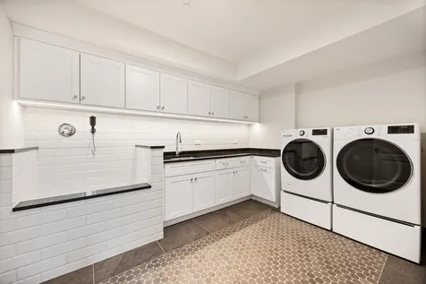 3902 North Hamilton Avenue Chicago IL 60618