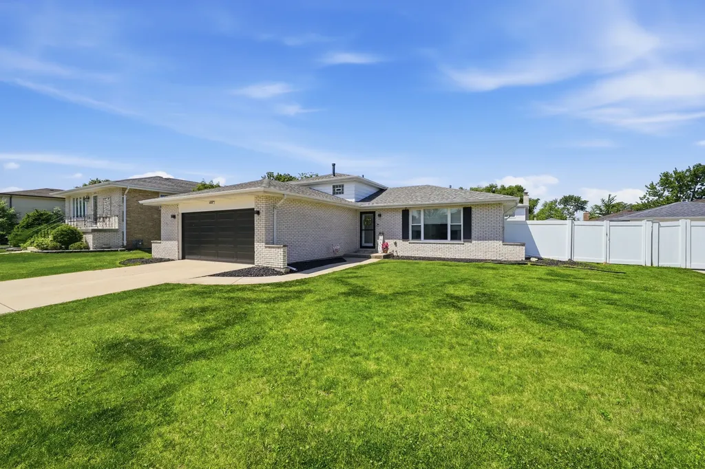 16450 Cherry Hill Avenue Tinley Park IL 60487