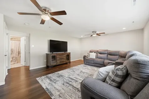 16450 Cherry Hill Avenue Tinley Park IL 60487