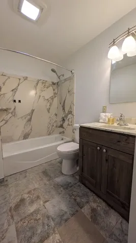 565 Somerset Lane Crystal Lake IL 60014