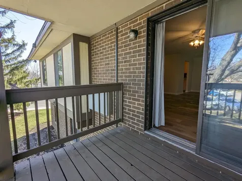 565 Somerset Lane Crystal Lake IL 60014