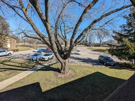 565 Somerset Lane Crystal Lake IL 60014