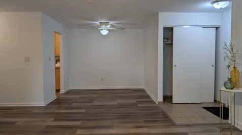 565 Somerset Lane Crystal Lake IL 60014