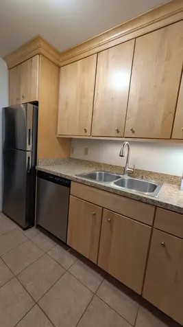565 Somerset Lane Crystal Lake IL 60014