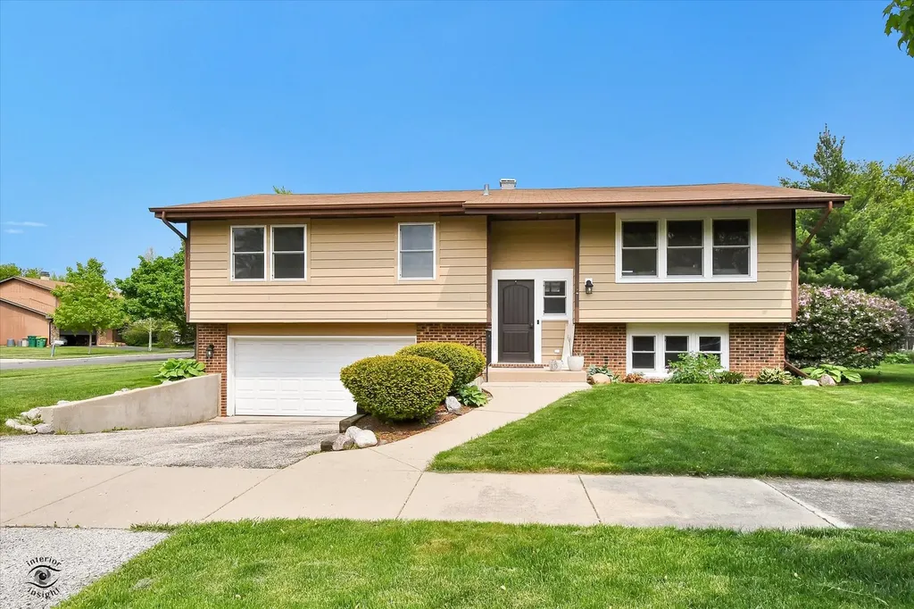 99 Mayer Avenue Wheeling IL 60090