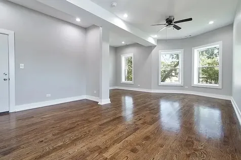 6520 South Minerva Avenue Chicago IL 60637